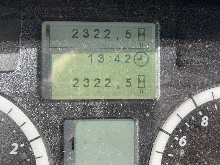 2019-john-deere-6175m-image-24