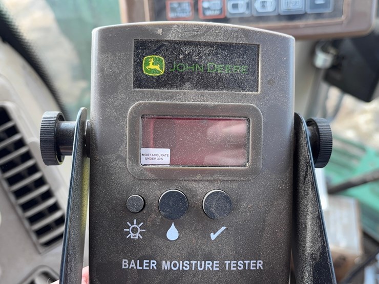 john-deere-560m-image-4