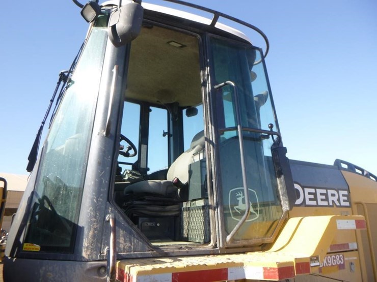 2005-deere-624j-image-21