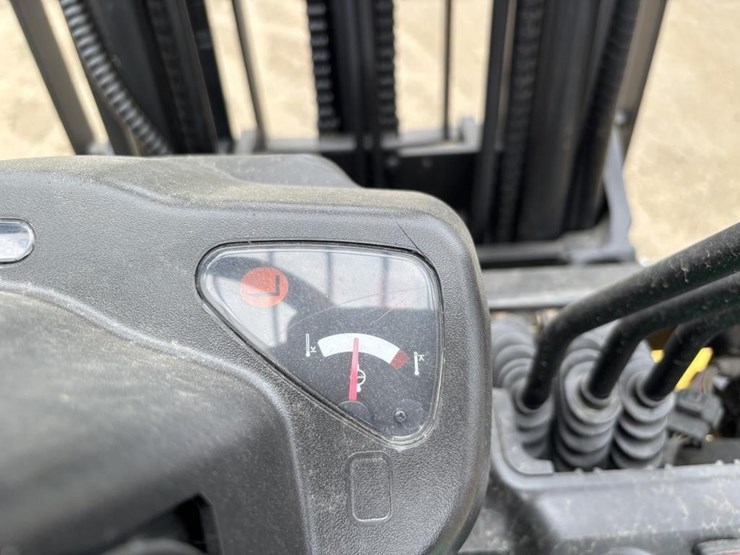 2006-komatsu-fg25sht-16-image-23