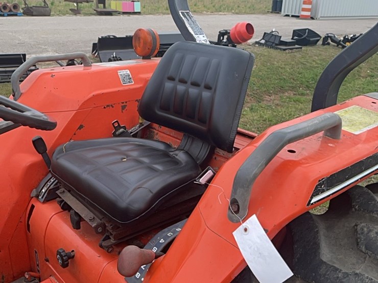 kubota-l3710-image-8