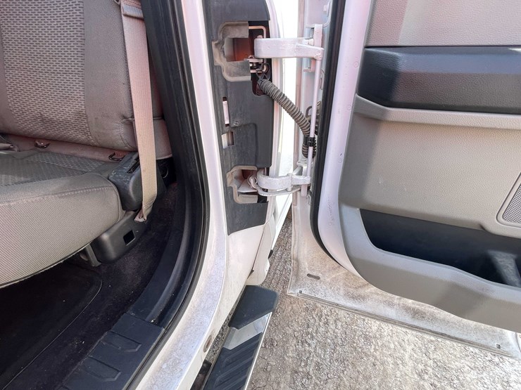 #5673-•-2015-f150-xlt-4x4-extended-cab-(has-wi-title)-image-54