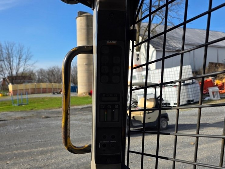 2011-case-sr200-image-41