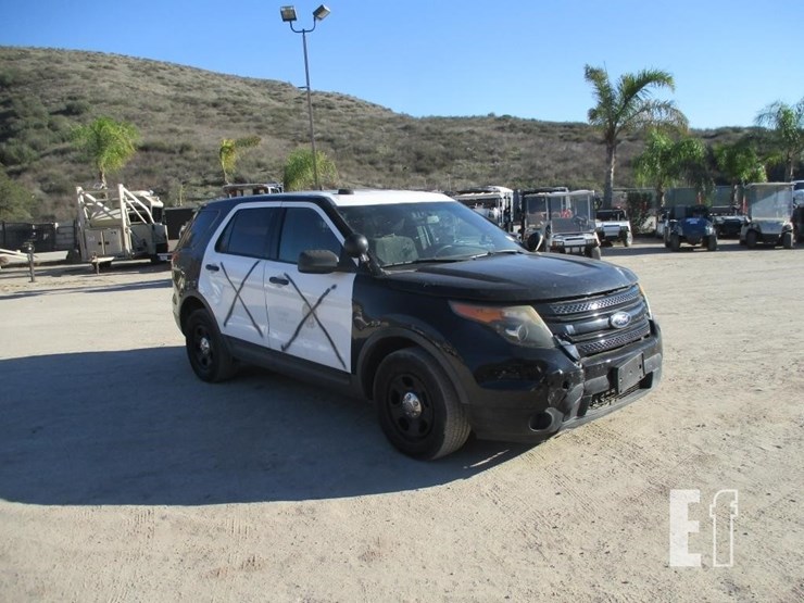 2015-ford-explorer-image-2