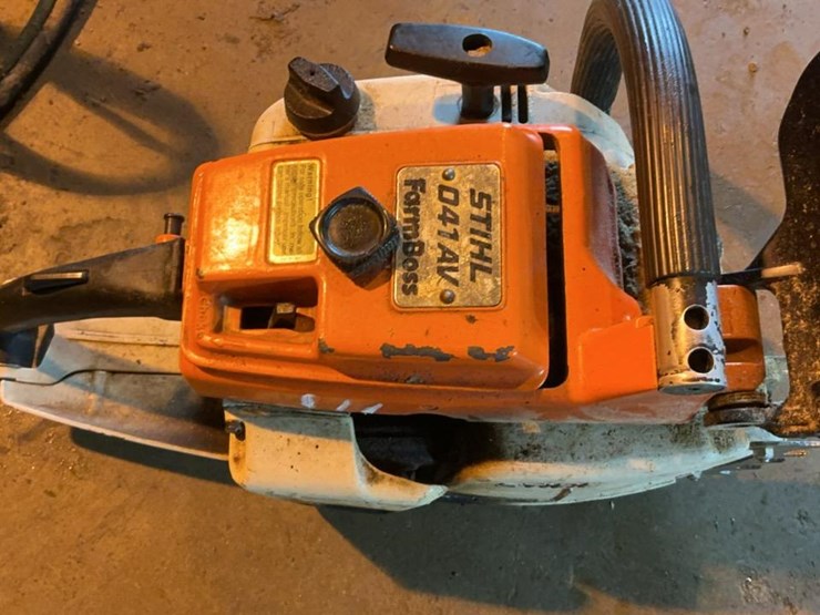 #111-•-stihl-041av-farmboss-chainsaw-image-10