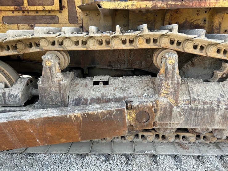 caterpillar-d7f-image-19