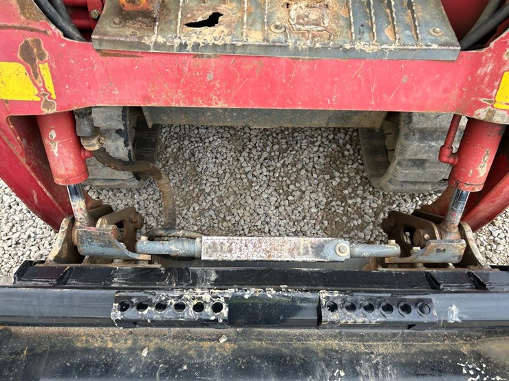 takeuchi-tl8-image-10