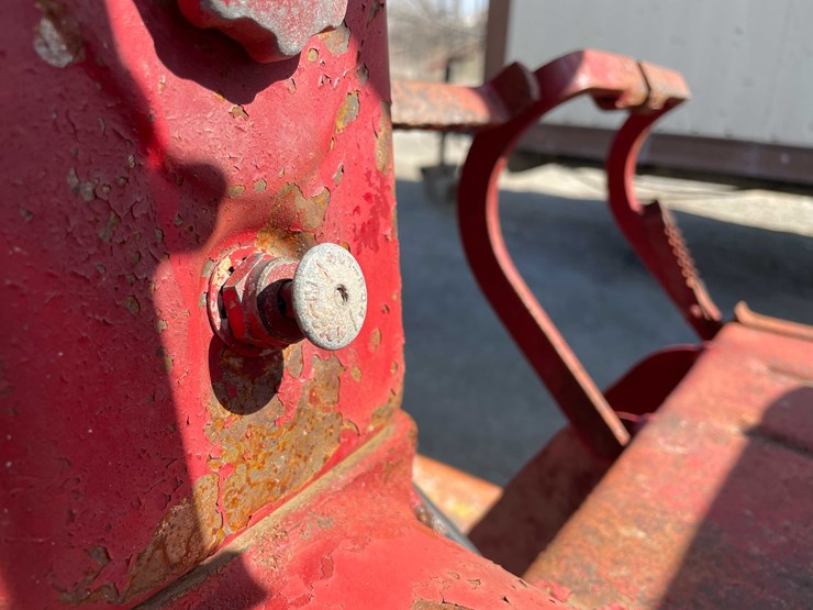 #5682-•-ih-cub-tractor-image-18