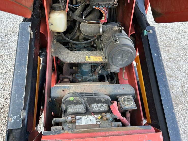 2017-ditch-witch-sk600-image-12