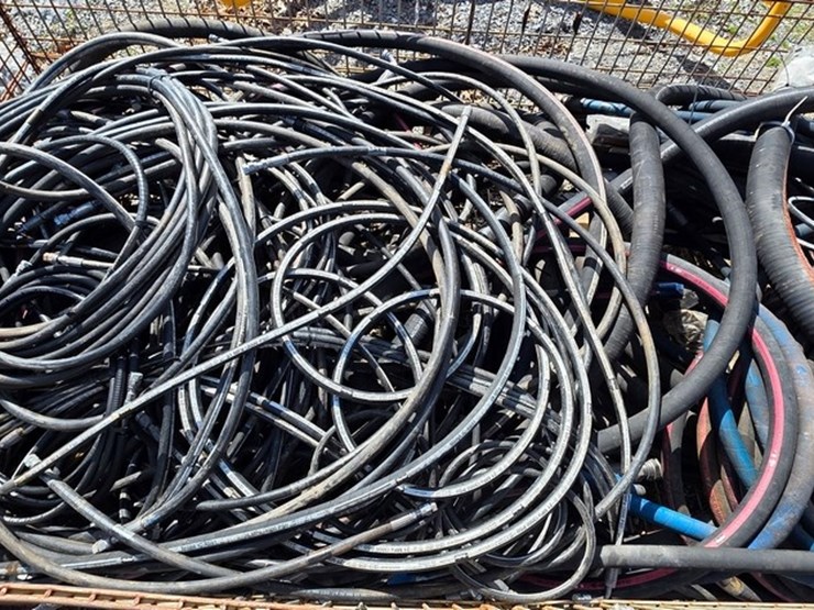 crate-hydraulic-hoses-image-5