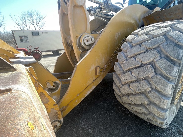 caterpillar-982m-image-47