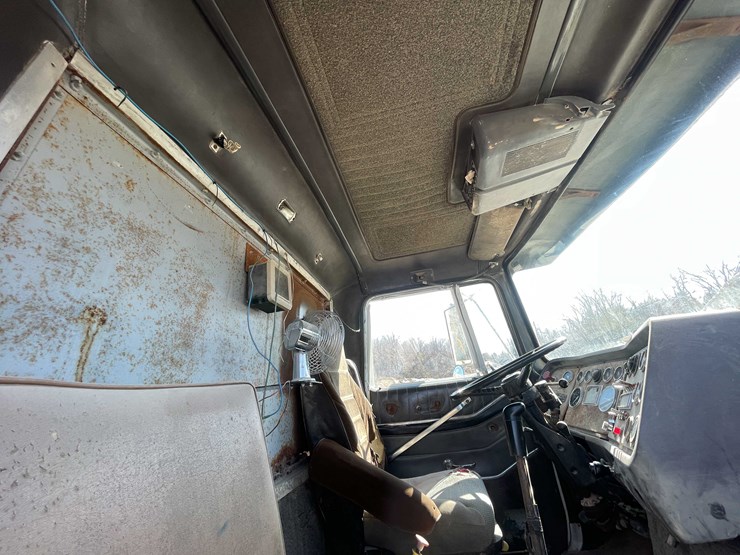 1987-ford-ltl9000-image-86