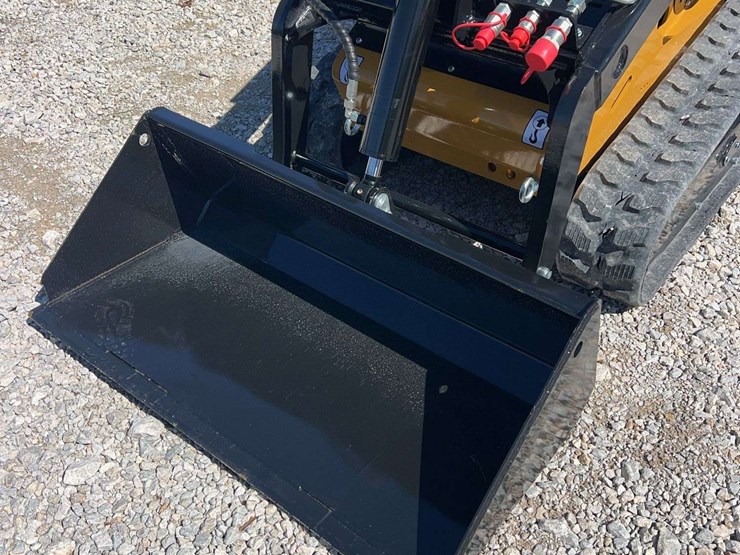 2026-cfg-industrial-kkt(a)27-mini-skid-steer-image-9