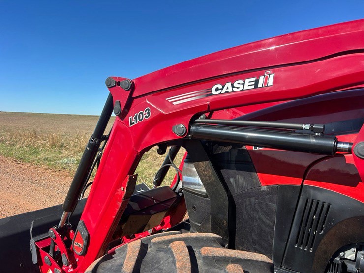 2019-case-ih-farmall-120u-image-16