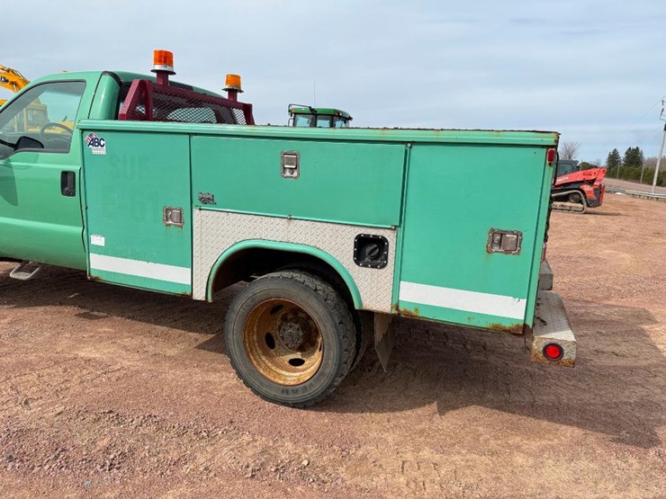 ford-f450-xl-image-19