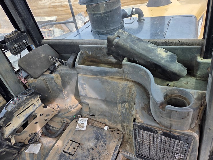 caterpillar-980h-image-38