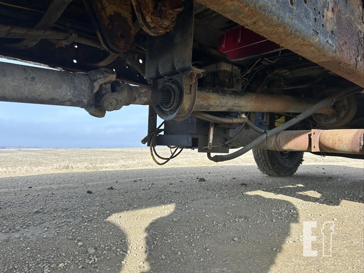 2002-international-4700-image-13