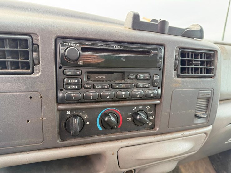 ford-f450-xl-image-38