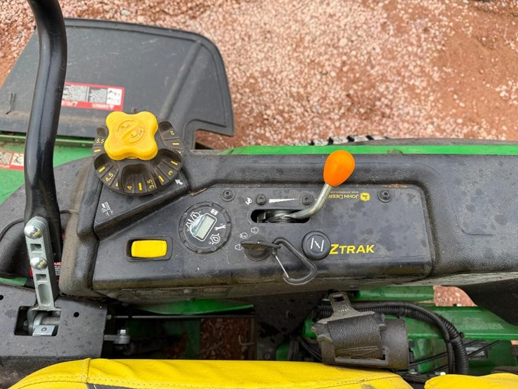 2022-john-deere-z930m-image-24