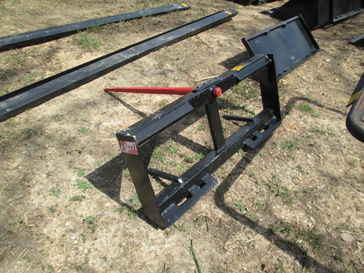 #44081-•-skid-steer-hay-fork-image-3