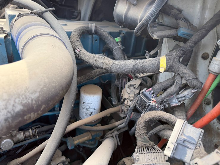 2004-international-durastar-4300-image-42