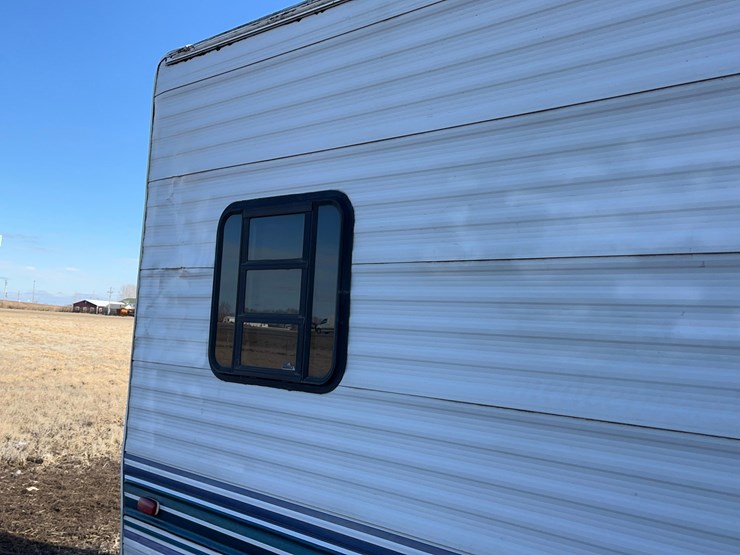 1997-gulf-stream-camper/office-image-12