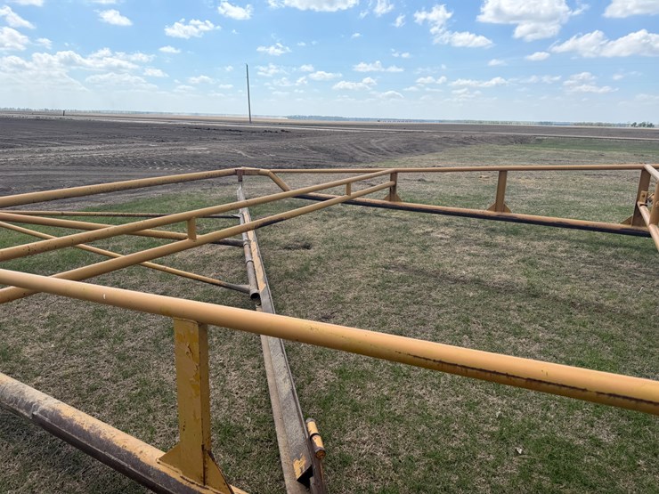 #43738-•-proctor-18'x55'-float-image-65