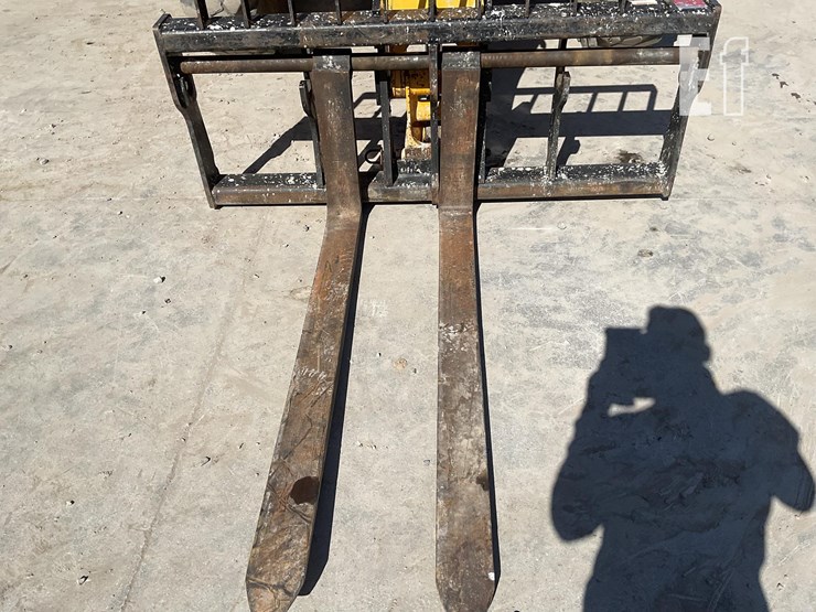 2017-jcb-510-42-image-9