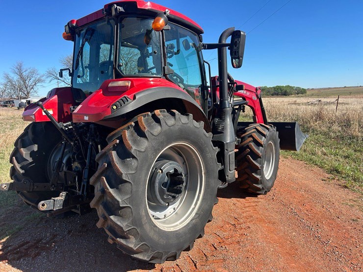 2019-case-ih-farmall-120u-image-39