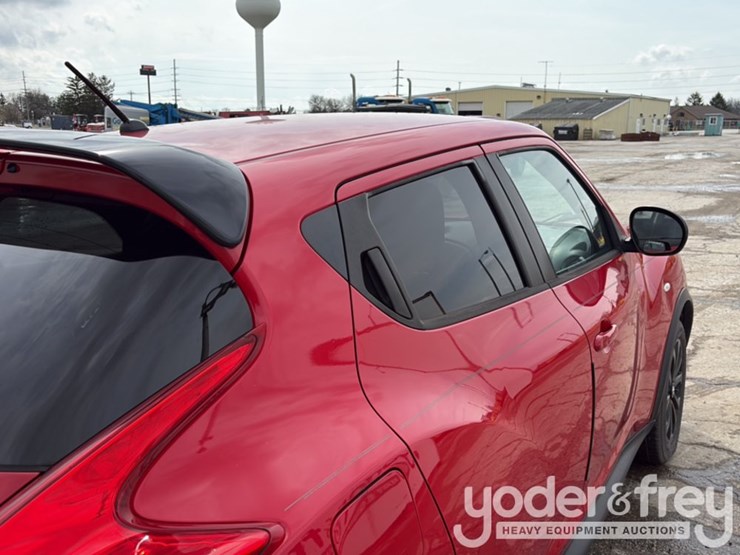 2014-nissan-juke-image-16