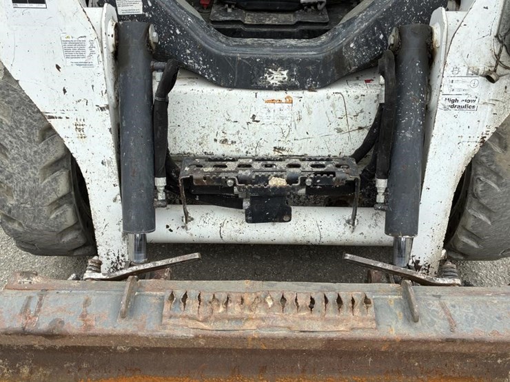 2018-bobcat-s570-image-8