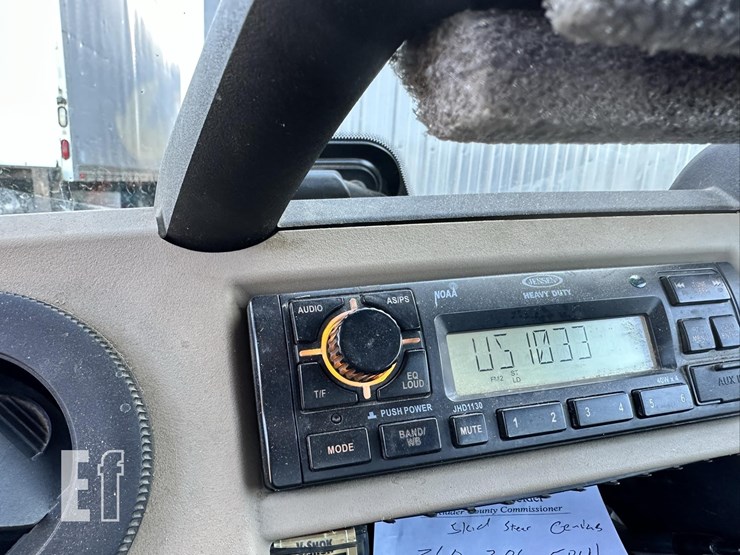 2019-john-deere-gator-xuv-835r-image-21