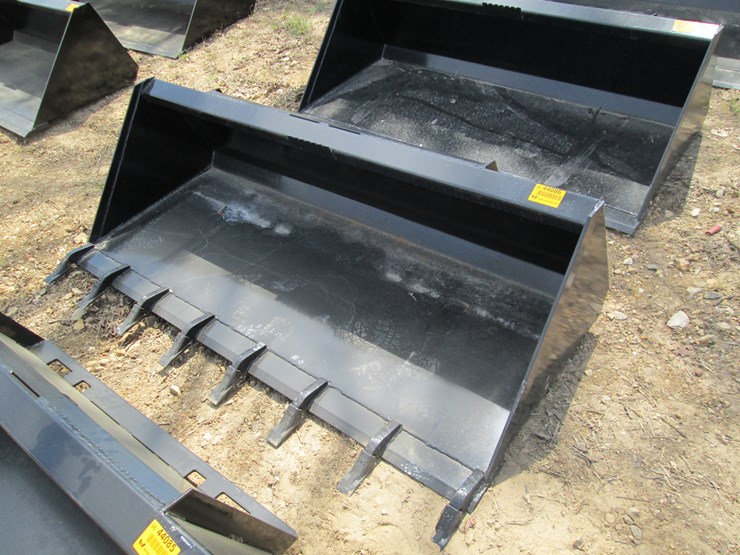 #44086-•-72"-skid-steer-tooth-bucket-image-1