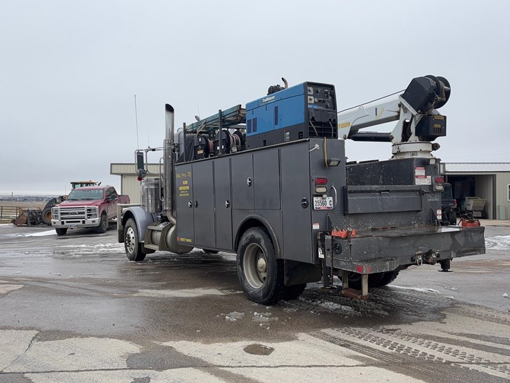 2014-peterbilt-389-image-7