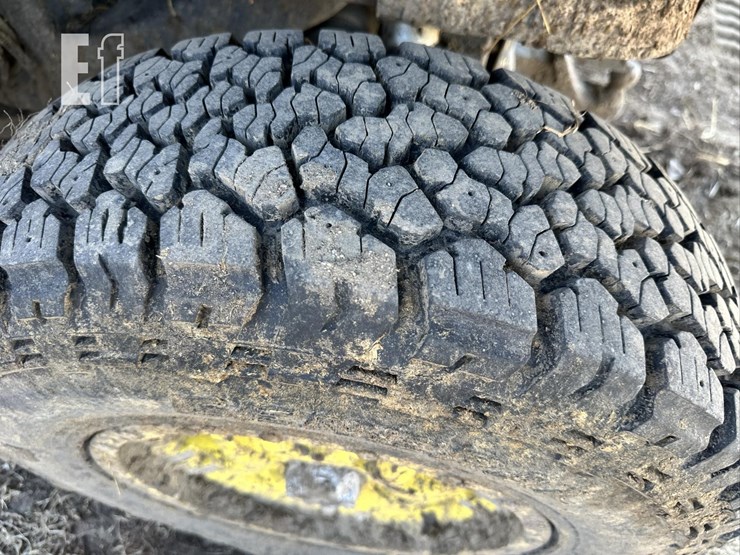 2019-john-deere-gator-xuv-835r-image-8