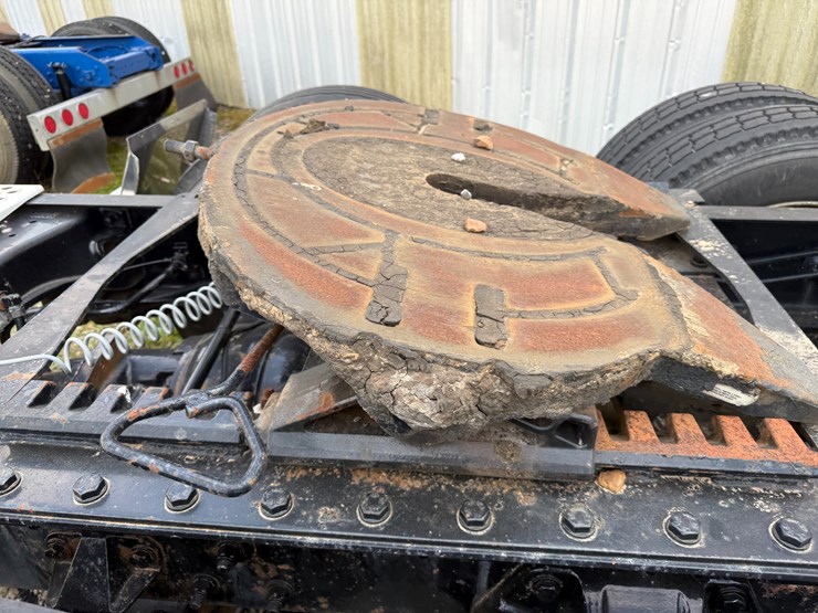 2012-kenworth-900b-image-20