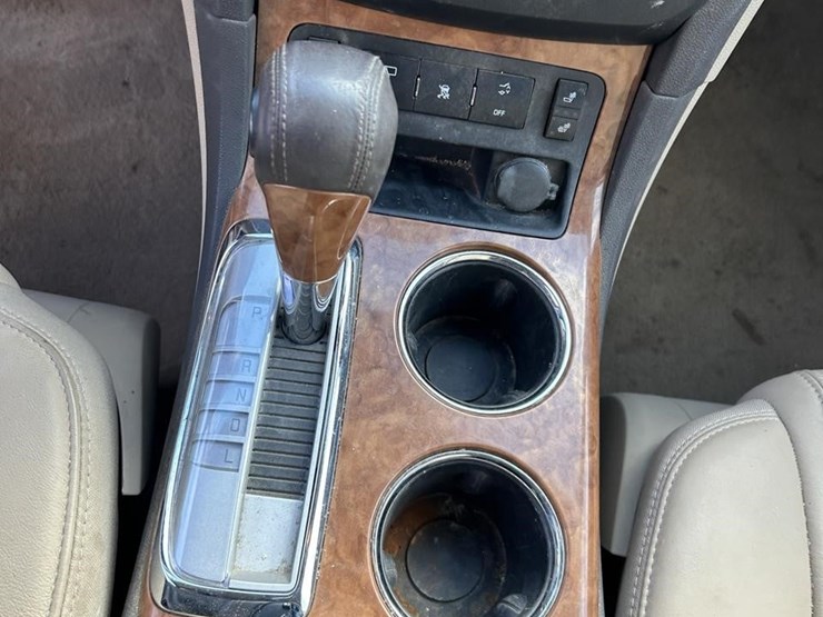 2011-buick-enclave-image-12