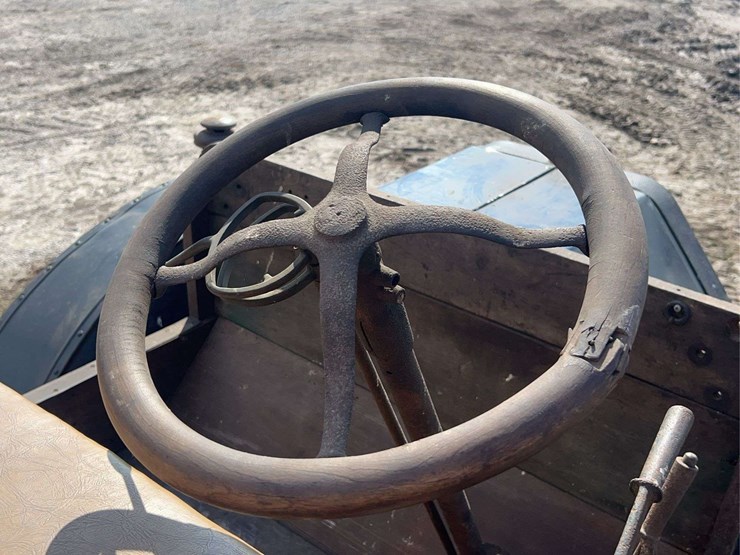 international-highwheeler-image-30