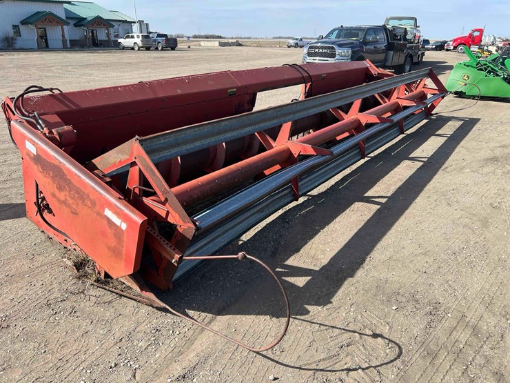 international-810-image-1