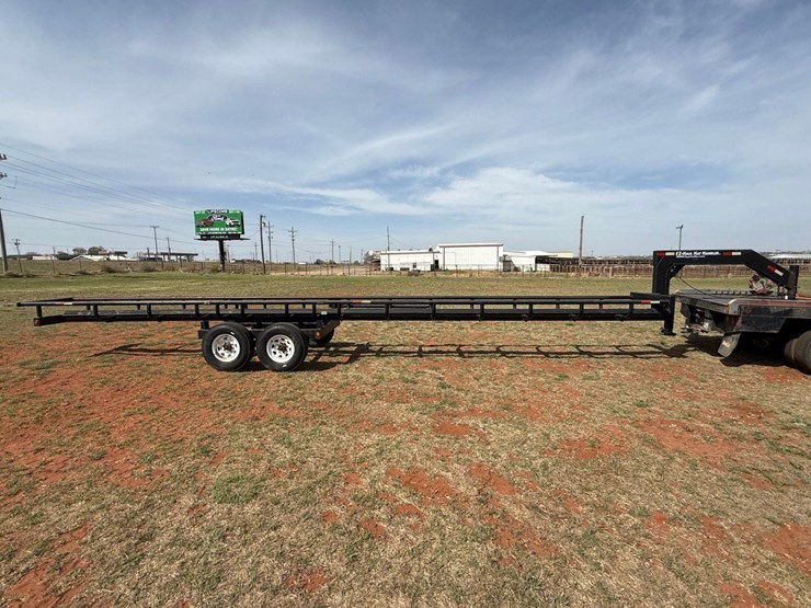 ez-haul-hay-trailer-image-7