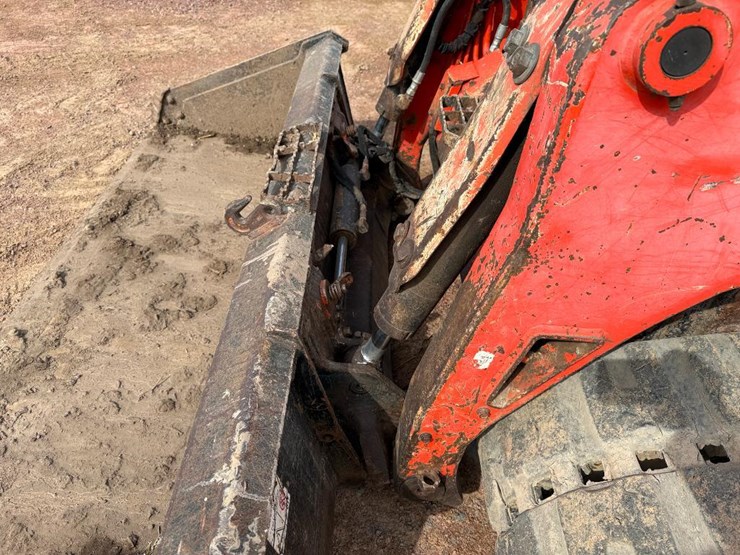 kubota-svl90-2-image-14