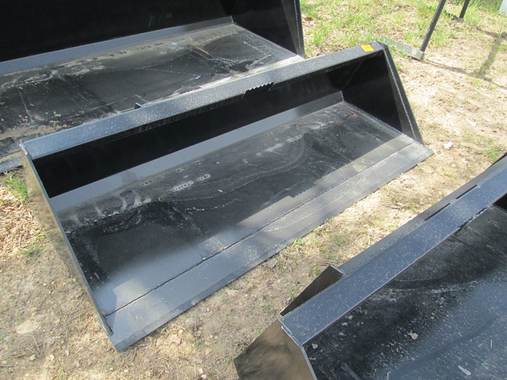 #44088-•-84"-skid-steer-bucket-image-2