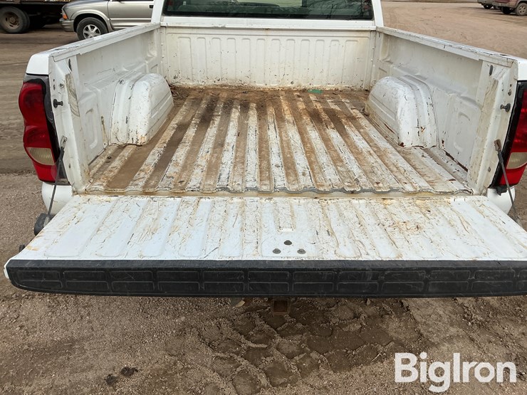 2005-chevrolet-silverado-1500-image-19