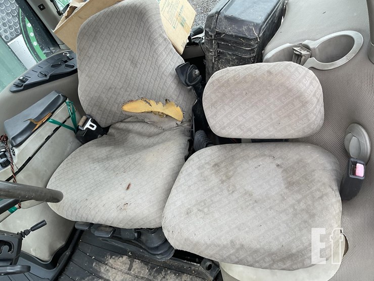 2006-case-ih-magnum-305-image-11