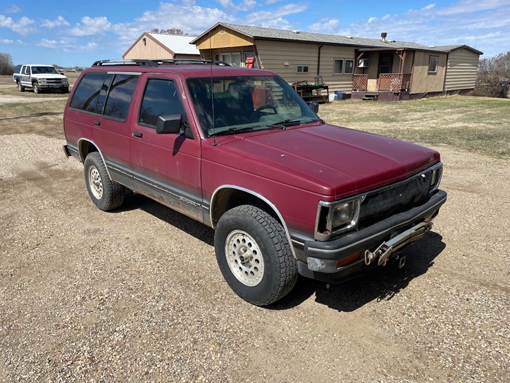 1994-chevrolet-blazer-image-2