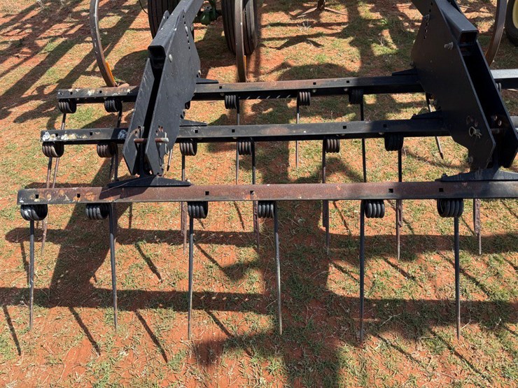 john-deere-2410-image-14