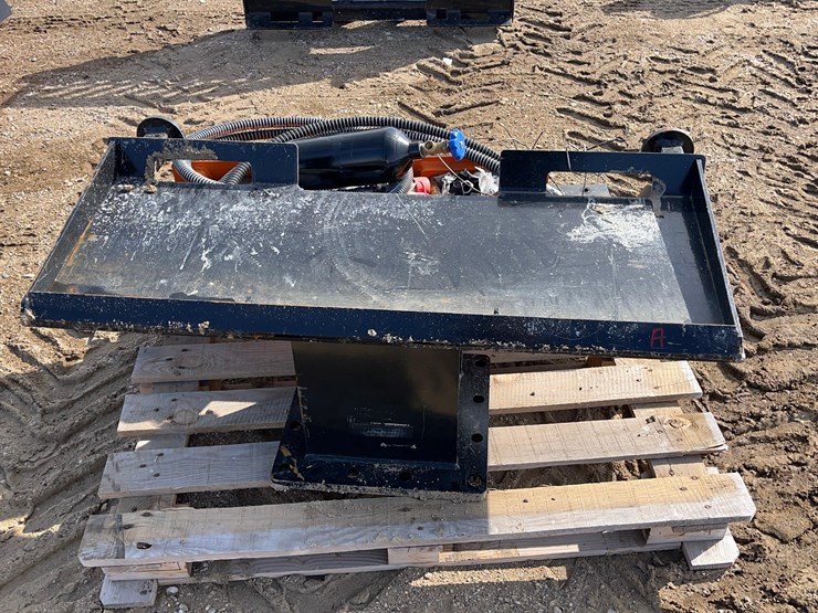 skid-steer-post-pounder-image-2