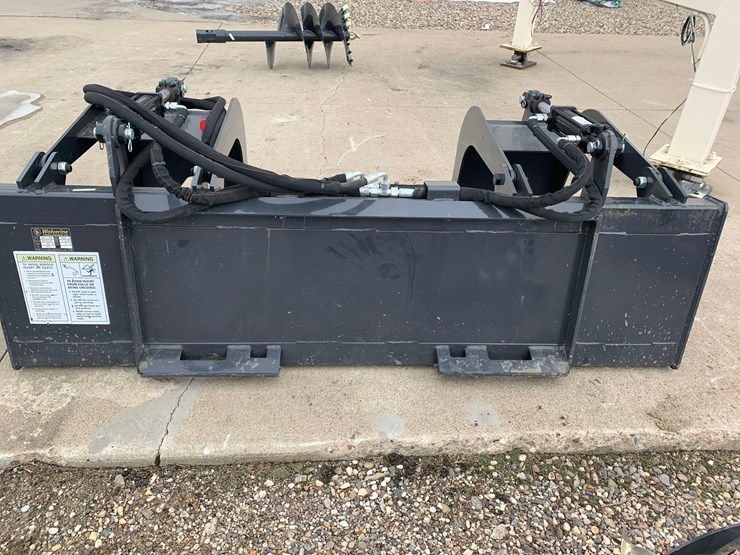 wolverine-skid-steer-bucket-grapple-image-5