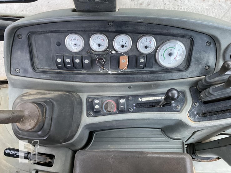 2004-caterpillar-420d-it-image-11