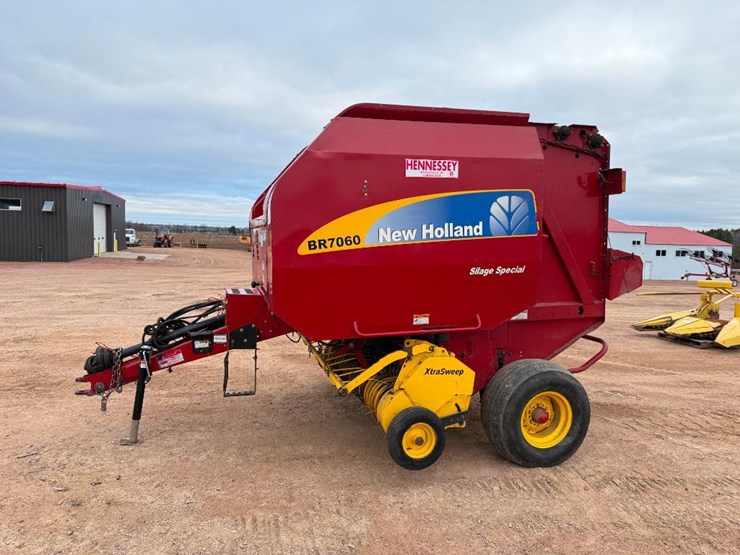 new-holland-br7060-image-1